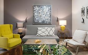 De La Guardia Suite 1